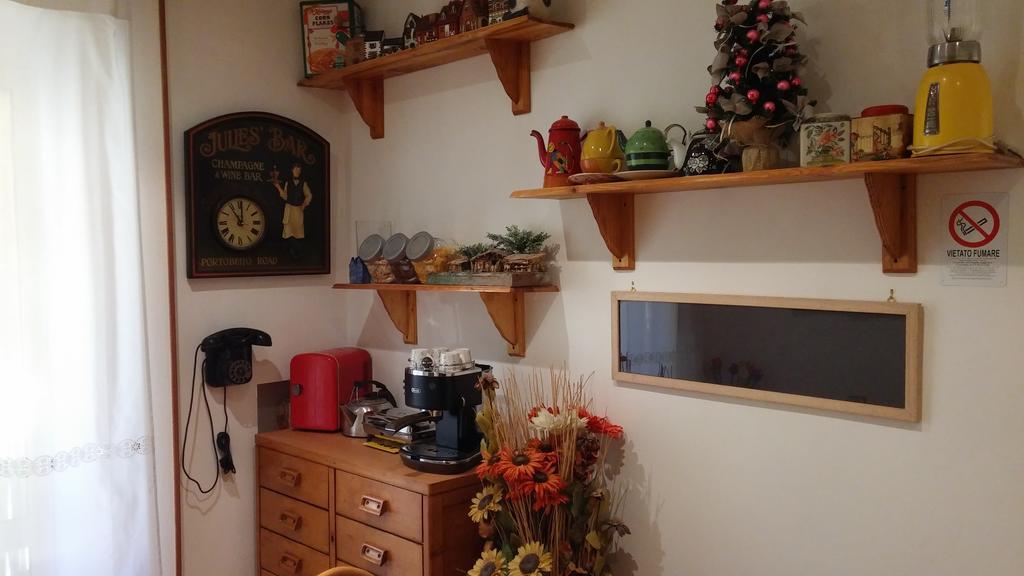 La Casa Di Antonia Bed & Breakfast โรม ภายนอก รูปภาพ